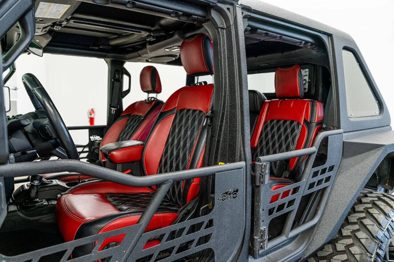 2019 JEEP Wrangler SUV / Crossover - $54,999