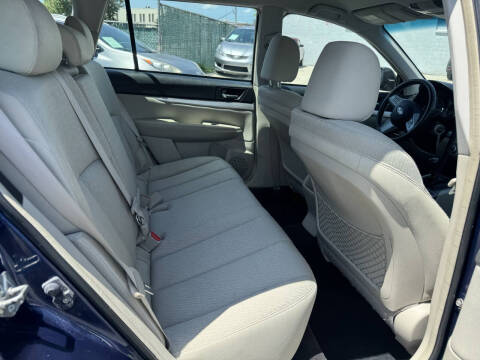 2010 Subaru Outback 2.5i
