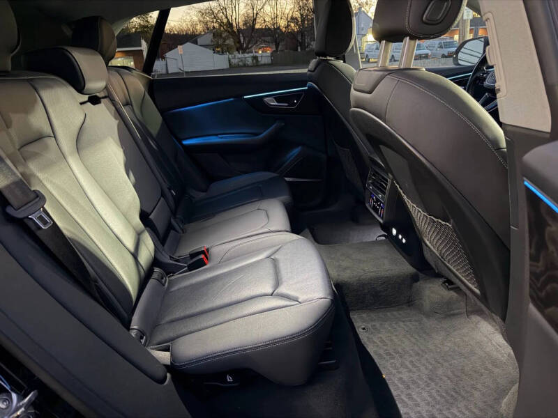 2019 Audi Q8 quattro Premium Plus 55 TFSI