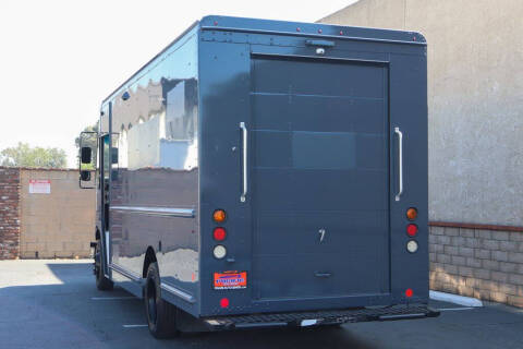 2020 Freightliner MT45 Chassis