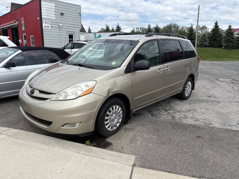 2007 Toyota Sienna LE 7-Passenger