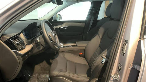 2026 Volvo XC90 B5 Plus 7P