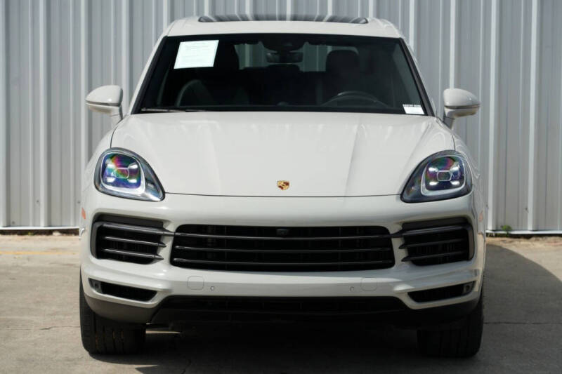 2023 Porsche Cayenne Platinum Edition