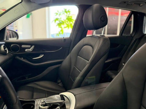 2018 Mercedes-Benz GLC GLC 300 4MATIC