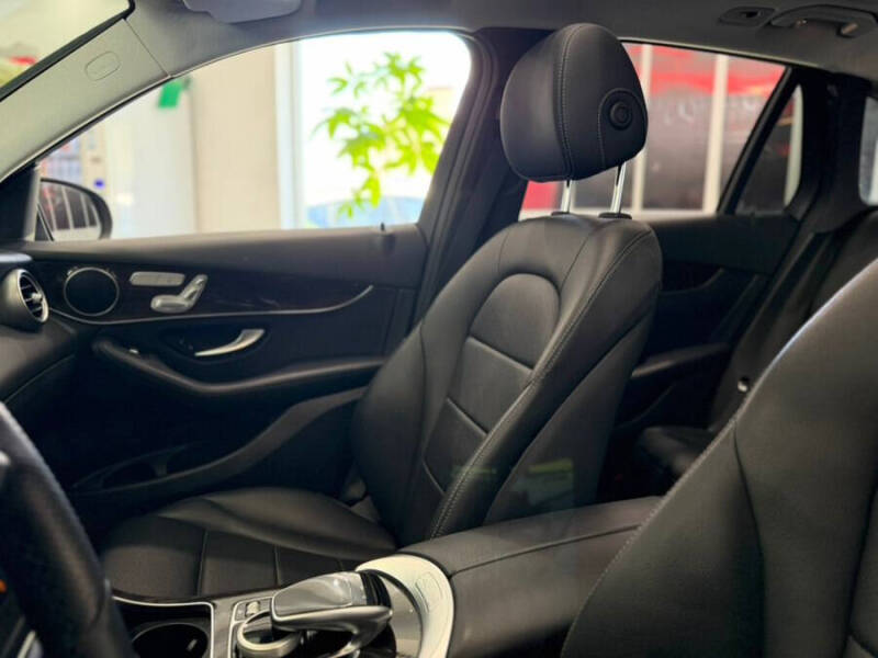 2018 Mercedes-Benz GLC GLC 300 4MATIC