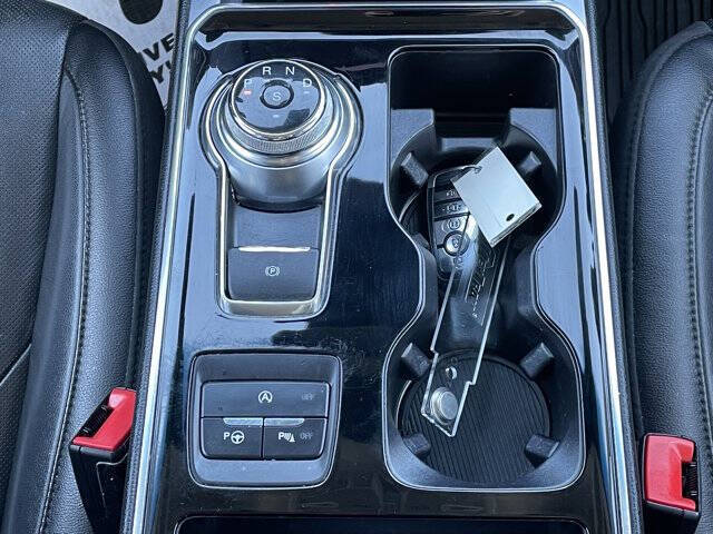 2019 Ford Edge Titanium