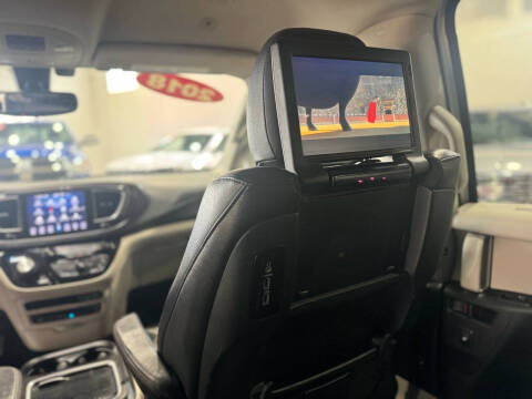 2018 Chrysler Pacifica Touring L Plus