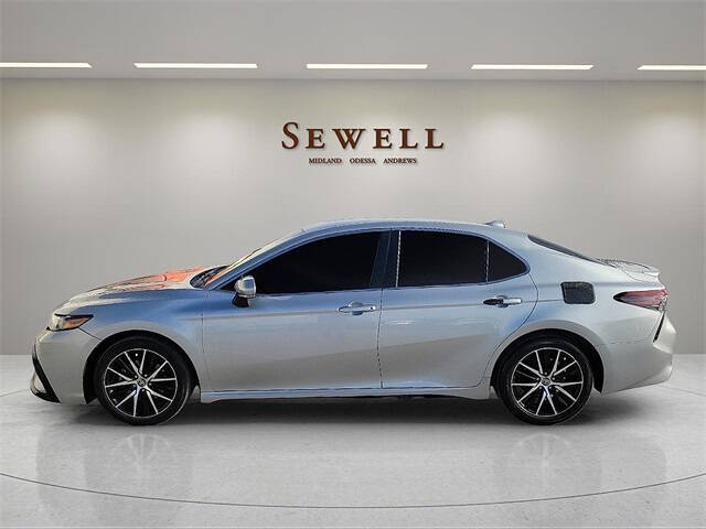 2022 Toyota Camry SE Nightshade