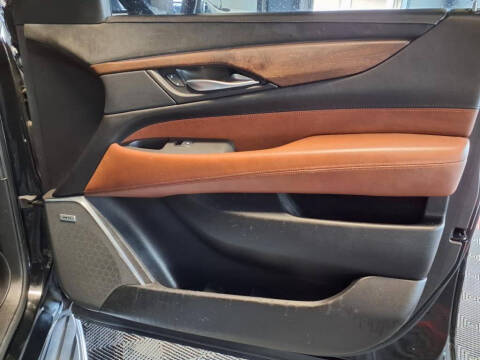 2016 Cadillac Escalade ESV Luxury Collection