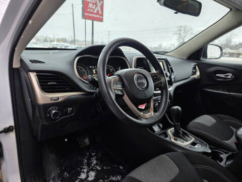 2014 Jeep Cherokee Sport