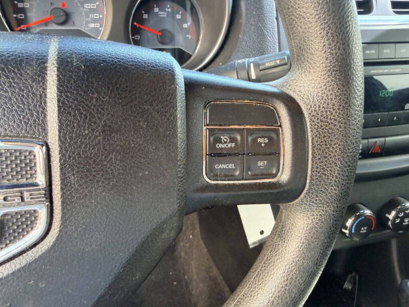 2012 Dodge Avenger SE