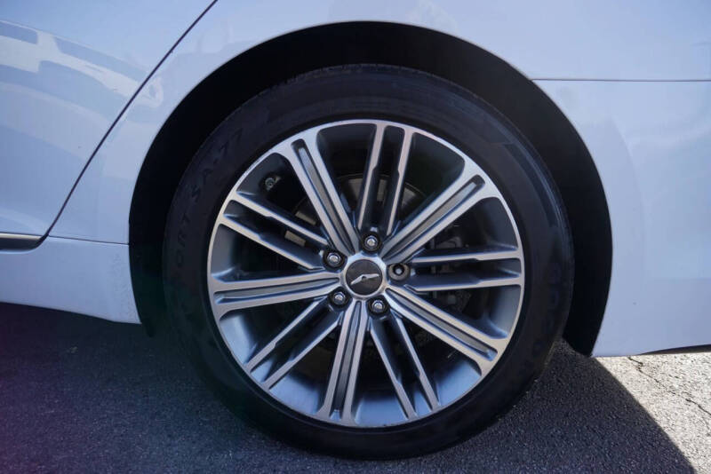 2018 Genesis G80