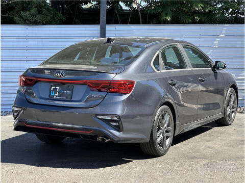 2020 Kia Forte GT Line