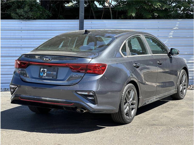 2020 Kia Forte GT Line