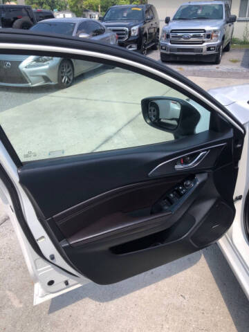 2017 Mazda MAZDA3 Grand Touring