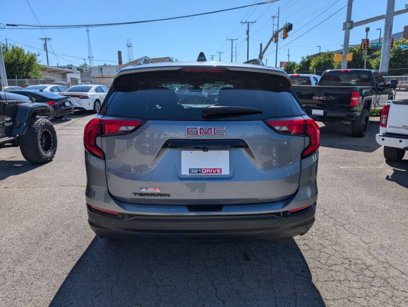 2020 GMC Terrain SLE