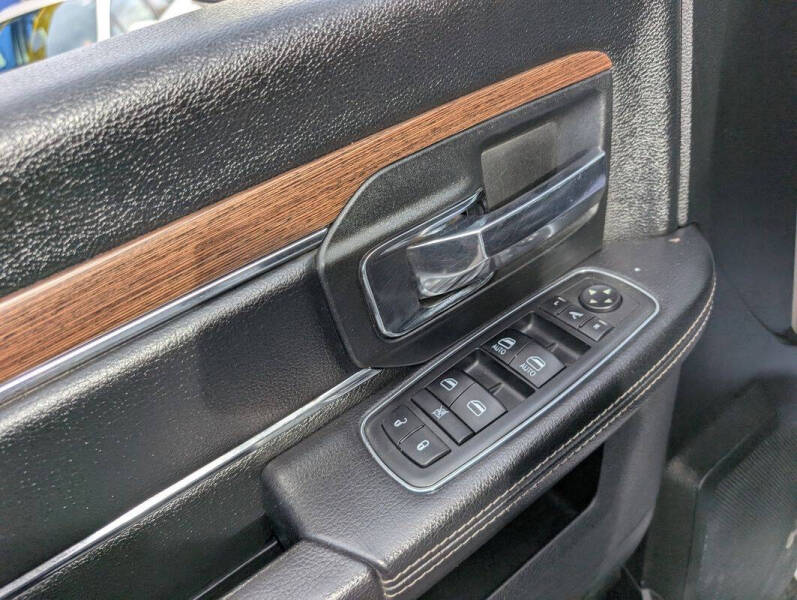 2017 RAM 1500 Laramie