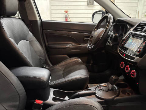 2017 Mitsubishi Outlander Sport 2.4 SEL