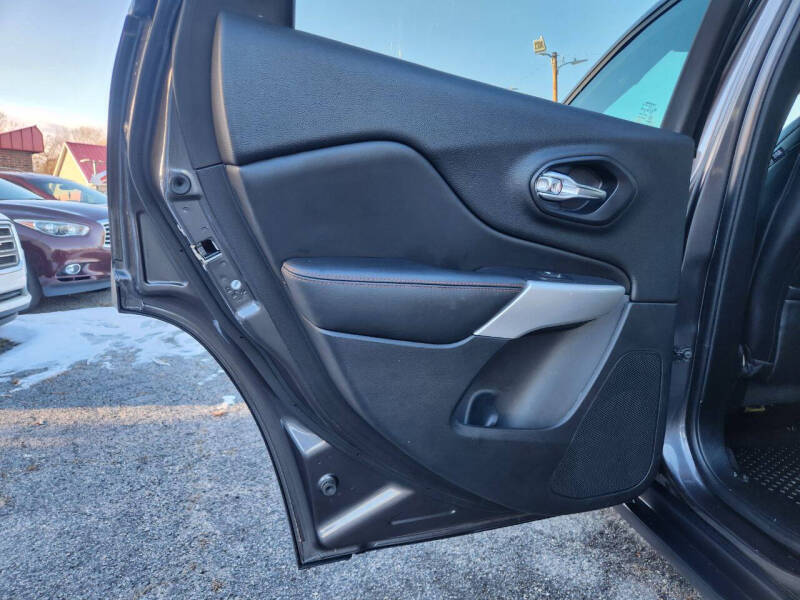2017 Jeep Cherokee Trailhawk