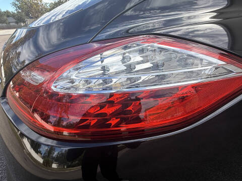 2011 Porsche Panamera 4