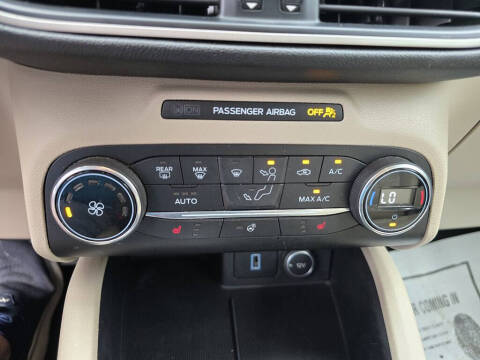 2020 Ford Escape SEL