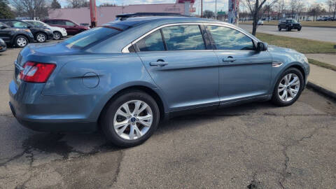 2010 Ford Taurus SEL