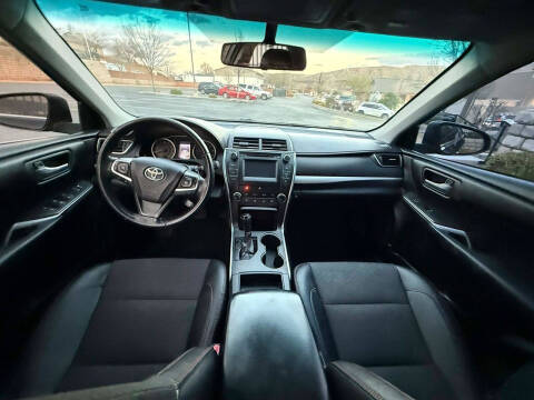 2016 Toyota Camry SE