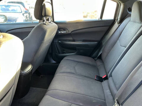 2013 Chrysler 200 Touring