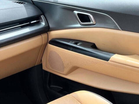 2023 Kia Carnival
