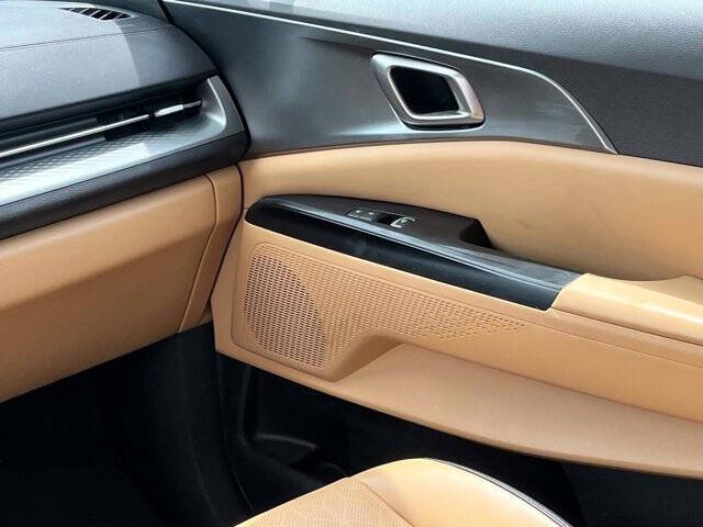 2023 Kia Carnival