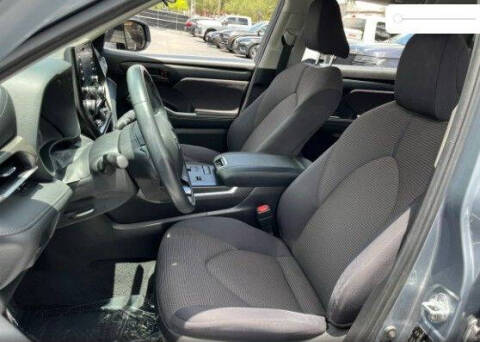 2021 Toyota Highlander LE
