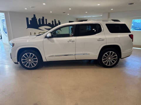 2023 GMC Acadia Denali