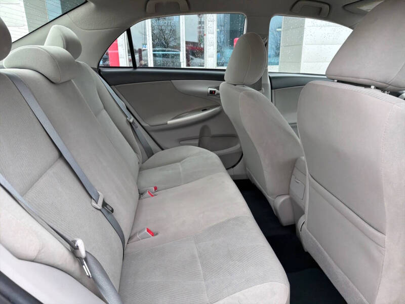 2012 Toyota Corolla LE