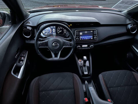 2019 Nissan Kicks SR