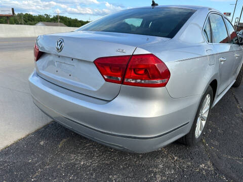 2012 Volkswagen Passat SEL Premium