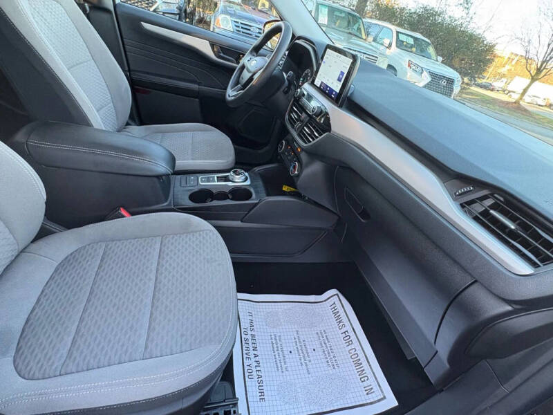 2022 Ford Escape SE