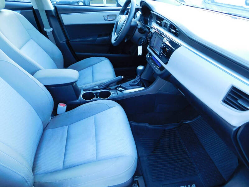 2016 Toyota Corolla LE