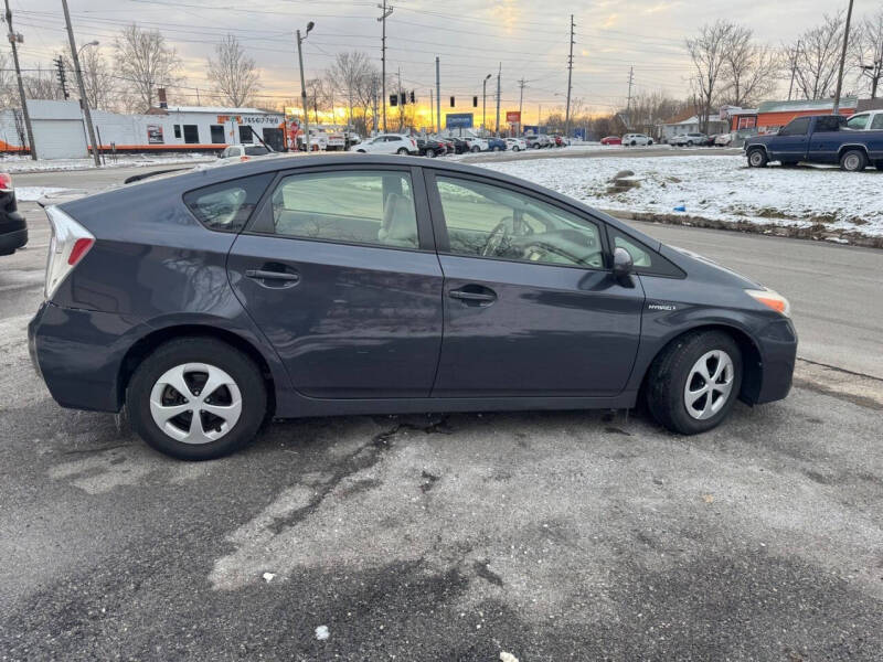 2012 Toyota Prius Two