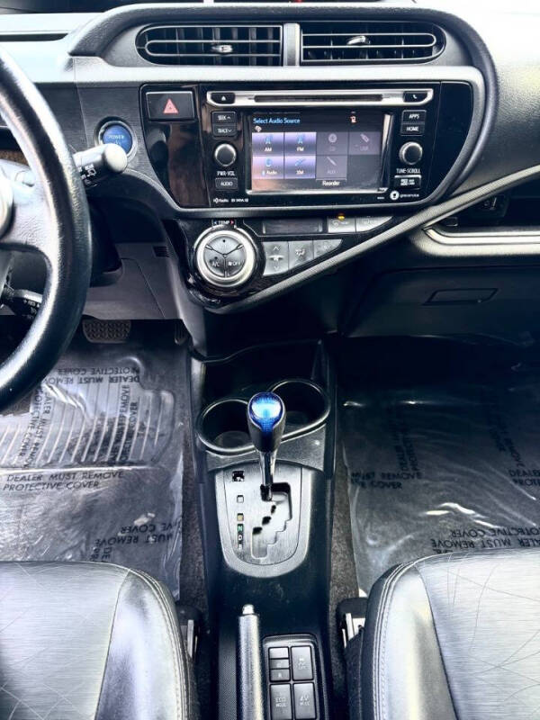 2016 Toyota Prius c Four