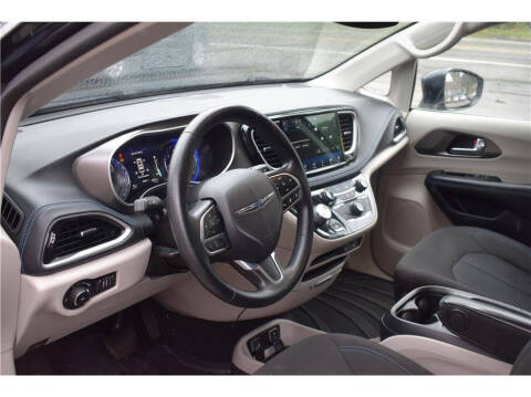 2021 Chrysler Pacifica Touring