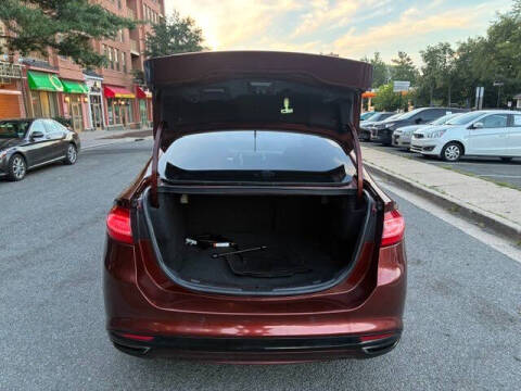 2016 Ford Fusion SE