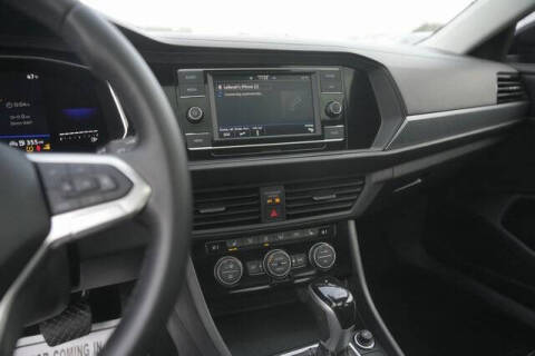 2023 Volkswagen Jetta SE