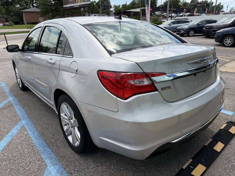 2012 Chrysler 200 LX