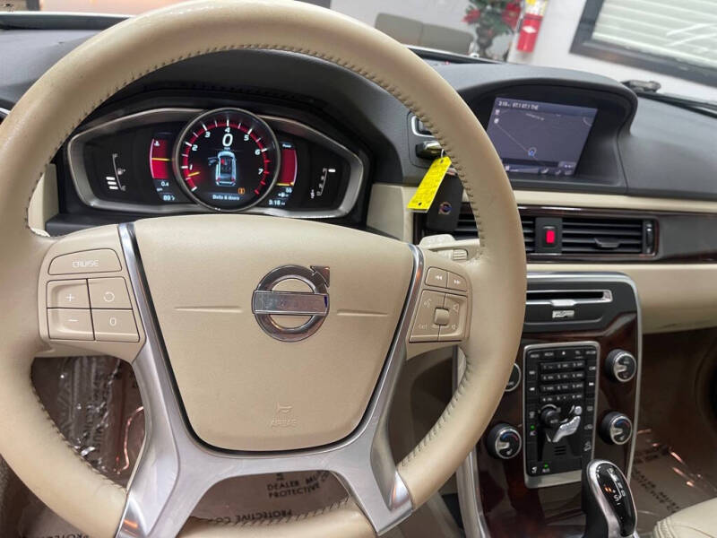 2014 Volvo XC70 T6