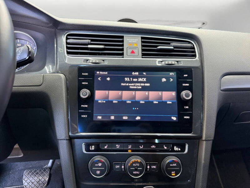 2019 Volkswagen e-Golf SE