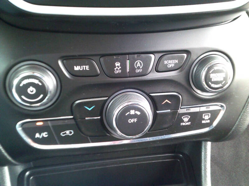 2019 Jeep Cherokee Latitude