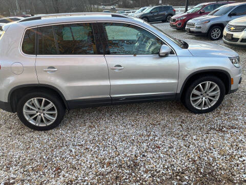 2012 Volkswagen Tiguan for sale at L & L Used Cars in Canton IL