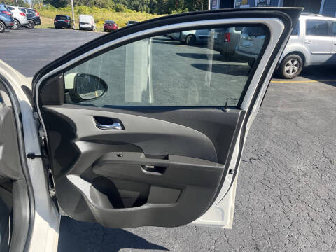 2015 Chevrolet Sonic LTZ Auto