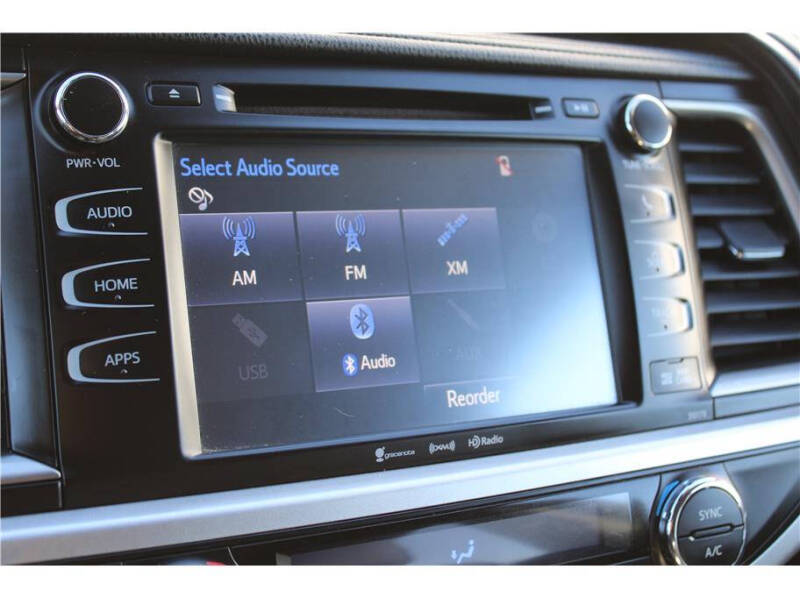 2017 Toyota Highlander