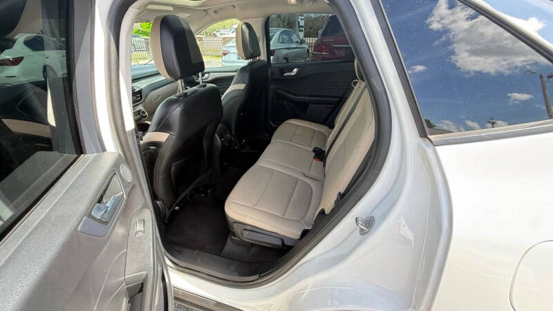 2022 Ford Escape SEL